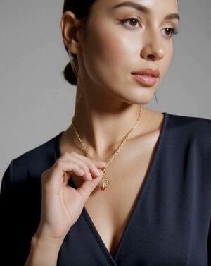 Vintage Gold-Tone Leaf and Red Cherry Bead Charm Necklace With Velvet Pouch NWOT